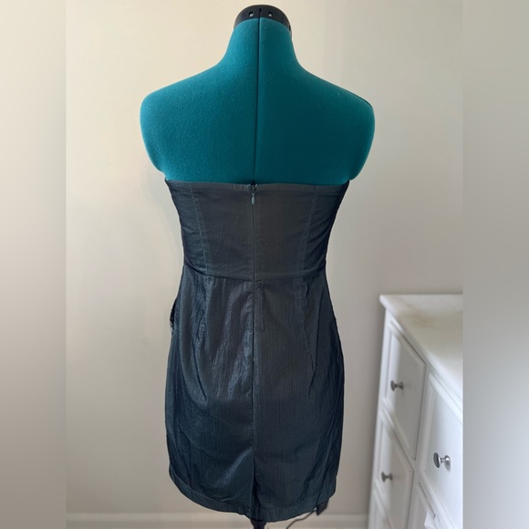 C. Luce Strapless Dress with Pockets (Green, Lace Details, Medium) - Picture 3 of 3